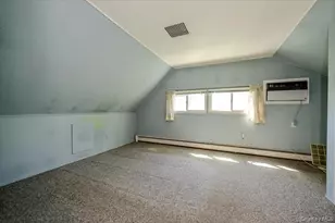 162 Twin Ln N, Wantagh, NY 11793 - Photo 11