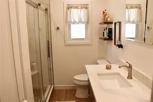 31 Prestwick Terrace, Glen Cove, NY 11542 - Photo 11