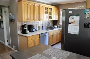 31 Prestwick Terrace, Glen Cove, NY 11542 - Photo 7
