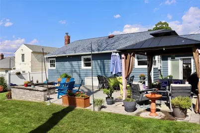 31 Prestwick Terrace, Glen Cove, NY 11542 - Photo 21