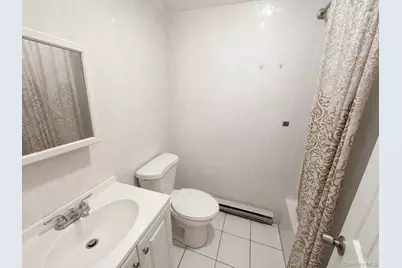 16221 N Conduit Avenue, Jamaica, NY 11434 - Photo 7