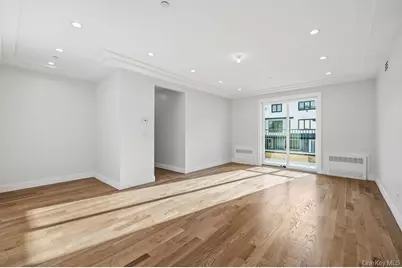 466 W Central Avenue #212, Monsey, NY 10977 - Photo 11