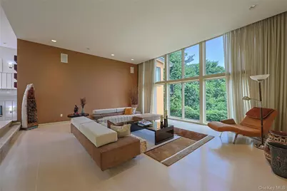 21 Lake Rd, Great Neck, NY 11020 - Photo 5