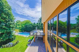21 Lake Rd, Great Neck, NY 11020 - Photo 31