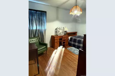 916 Park Avenue, Westbury, NY 11590 - Photo 9