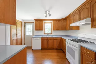 2600 Boisseau Ave, Southold, NY 11971 - Photo 13