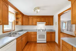 2600 Boisseau Ave, Southold, NY 11971 - Photo 17