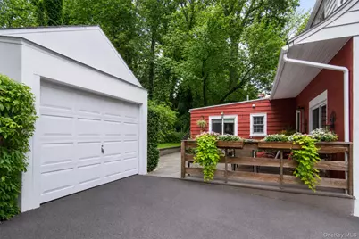 579 Manor Lane, Pelham, NY 10803 - Photo 29