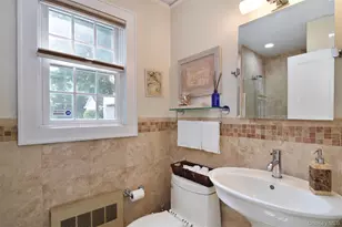 579 Manor Ln, Pelham, NY 10803 - Photo 13