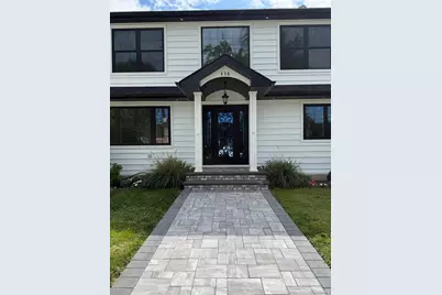 438 Von Elm Avenue, East Meadow, NY 11554 - Photo 5
