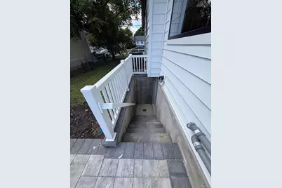 438 Von Elm Avenue, East Meadow, NY 11554 - Photo 29