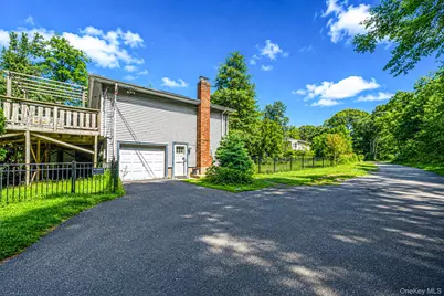 136 Woodhull Road, Huntington, NY 11743 - Photo 5