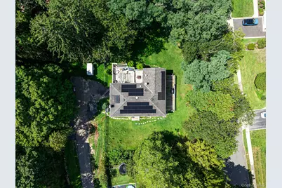 136 Woodhull Road, Huntington, NY 11743 - Photo 3