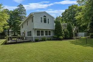 136 Woodhull Rd, Huntington, NY 11743 - Photo 23