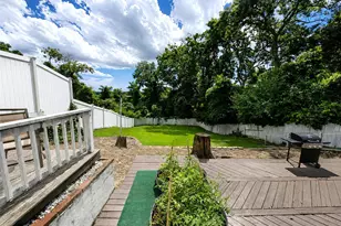 18 Oceanview Ave, Farmingville, NY 11738 - Photo 19
