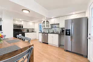 18 Oceanview Ave, Farmingville, NY 11738 - Photo 5