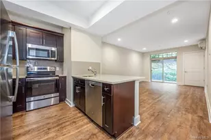 40 Jackson Ave, Eastchester, NY 10709 - Photo 5