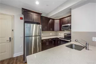 40 Jackson Ave, Eastchester, NY 10709 - Photo 7