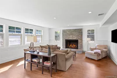18 Green Meadow Lane, Huntington, NY 11743 - Photo 5