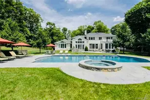 22 Evans Dr, Glen Head, NY 11545 - Photo 23