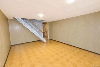 44 Sunset Avenue, Farmingdale, NY 11735 - Photo 35
