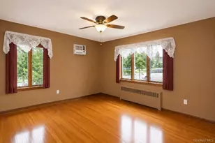 44 Sunset Ave, Farmingdale, NY 11735 - Photo 17