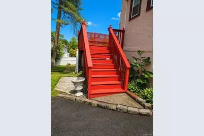 98 Bushey Avenue, Yonkers, NY 10710 - Photo 27