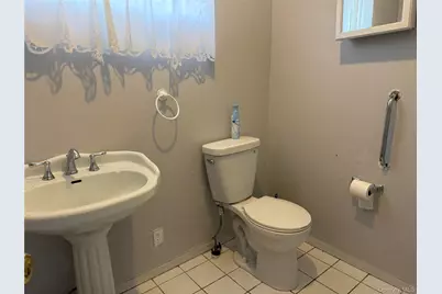 24 Washington Avenue, Amityville, NY 11701 - Photo 7