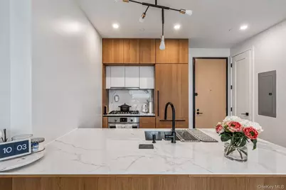 4507 Court Square #4B, Long Island City, NY 11101 - Photo 3