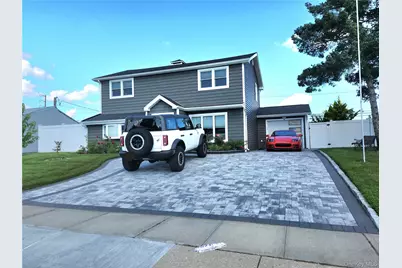 4185 Harriet Road, Bethpage, NY 11714 - Photo 3
