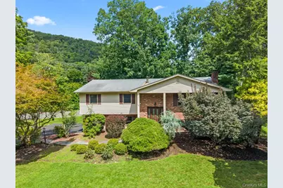 44 Palisades Court, Pomona, NY 10970 - Photo 1
