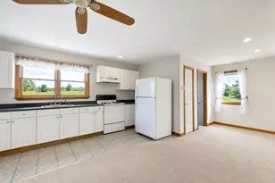 126 Jackson Ave, New Windsor, NY 12553 - Photo 5