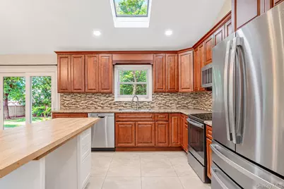 4 Witmer Court, Islandia, NY 11749 - Photo 3