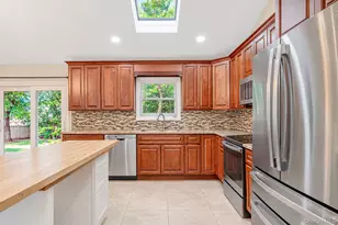 4 Witmer Ct, Islandia, NY 11749 - Photo 3