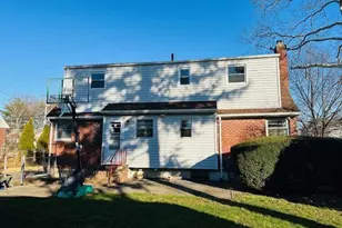 7 Beatrice Ave, Syosset, NY 11791 - Photo 13