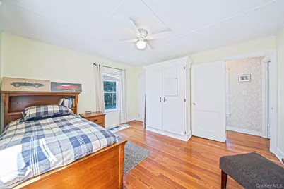 131 Quaker Path, East Setauket, NY 11733 - Photo 17