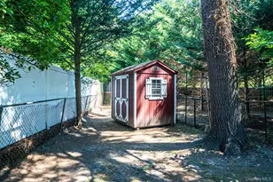 131 Quaker Path, East Setauket, NY 11733 - Photo 27
