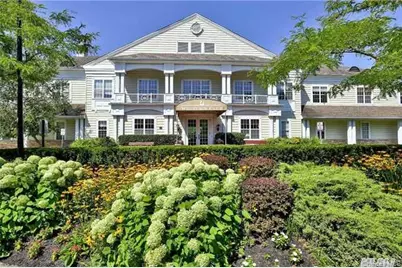 619 Spring Lake Drive, Middle Island, NY 11953 - Photo 5