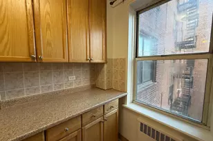 65-10 108th St, Forest Hills, NY 11375 - Photo 13