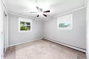 2 Mt Wilson Ave, Farmingville, NY 11738 - Photo 9
