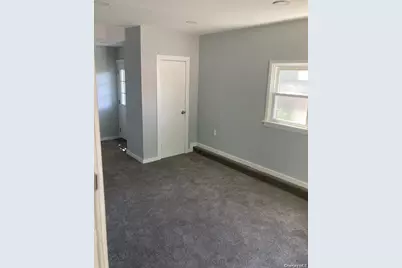 101 48th Street, Lindenhurst, NY 11757 - Photo 7
