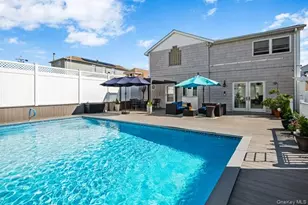 25 West 10th Road, Broad Channel, NY 11693 - Photo 19