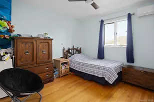 25 West 10th Road, Broad Channel, NY 11693 - Photo 13