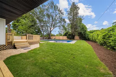 42 Rita Crescent, Commack, NY 11725 - Photo 25