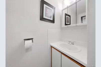 3605 Boller Avenue, Bronx, NY 10466 - Photo 11
