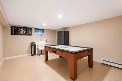 70 Mohawk Drive, North Babylon, NY 11703 - Photo 17