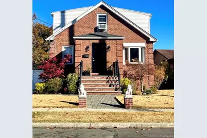 222 Centre Avenue, Lindenhurst, NY 11757 - Photo 1