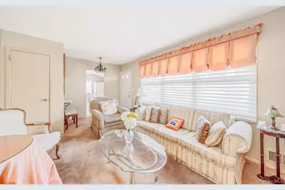42 Walton Street, Brentwood, NY 11717 - Photo 13