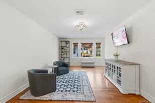 47 Syosset Cir, Syosset, NY 11791 - Photo 15