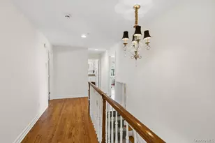 47 Syosset Cir, Syosset, NY 11791 - Photo 17